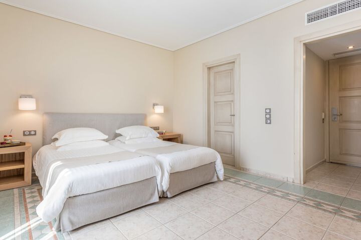 Room 14 of 52