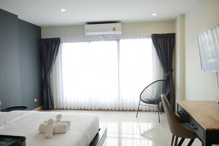 Room 19 of 51