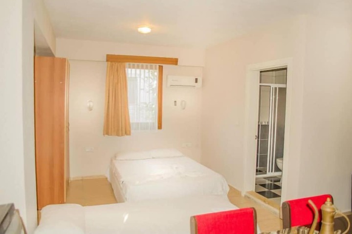 Room 3 of 23