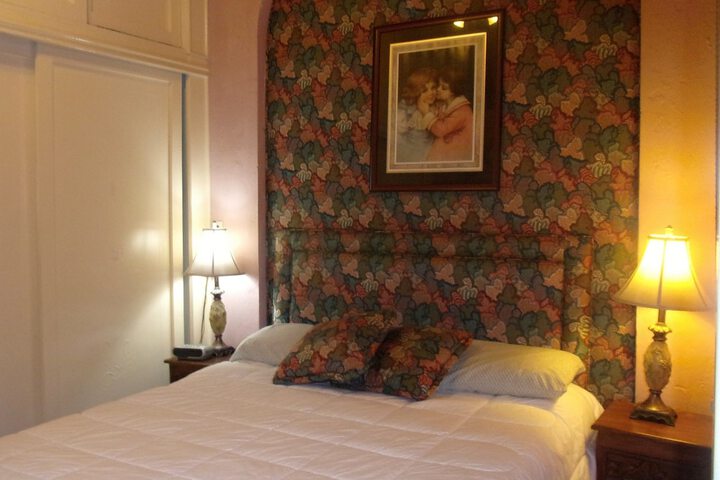 Room 6 of 68