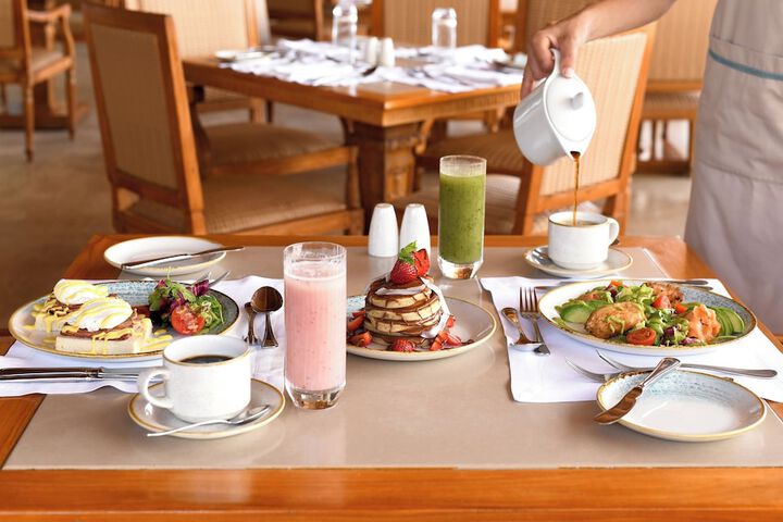 Breakfast/Coffee Service 60 of 69