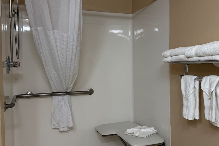 Room 42 of 70