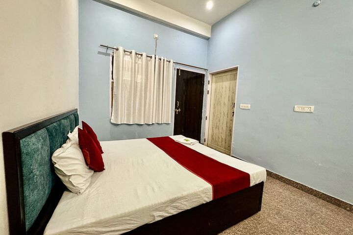 Room 12 of 39