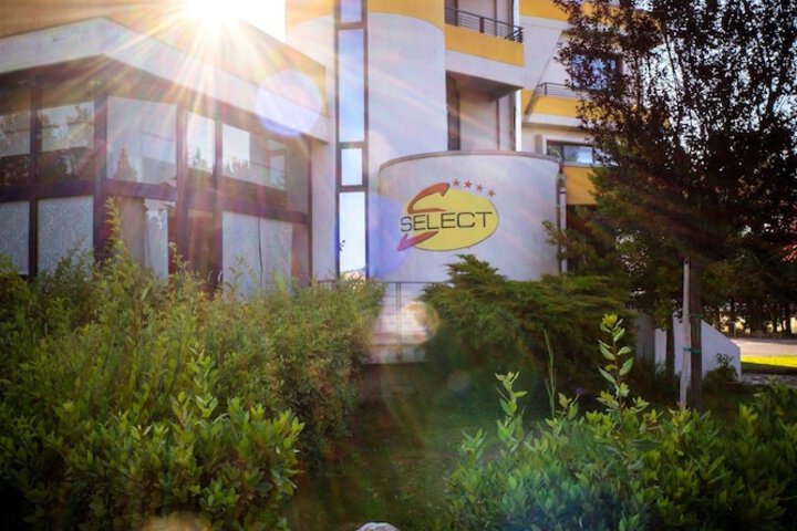 Hotel 44 of 59