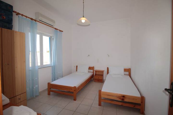 Room 16 of 71