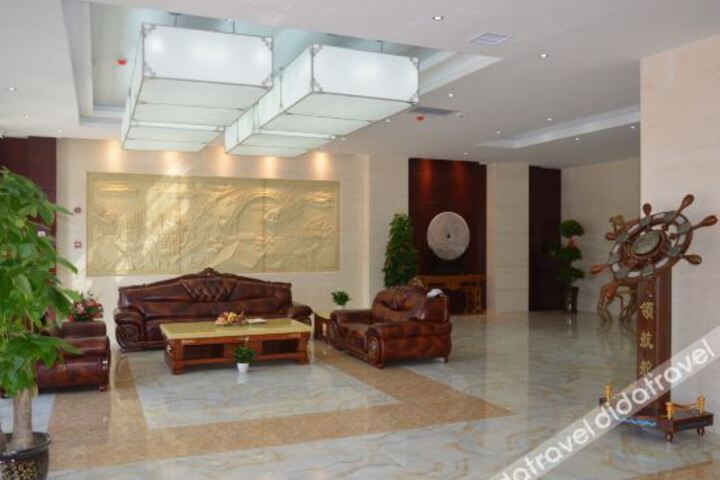 Hotel Interior 10 of 14