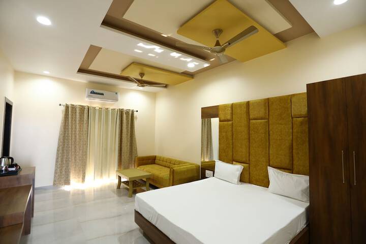 Room 17 of 39