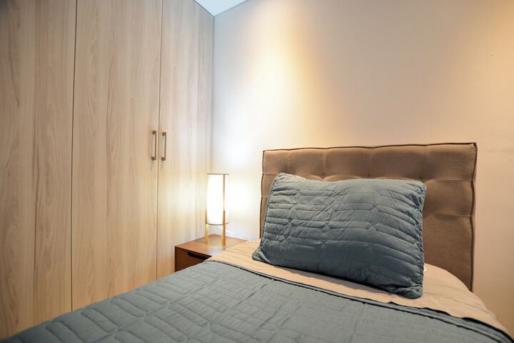 Room 16 of 270