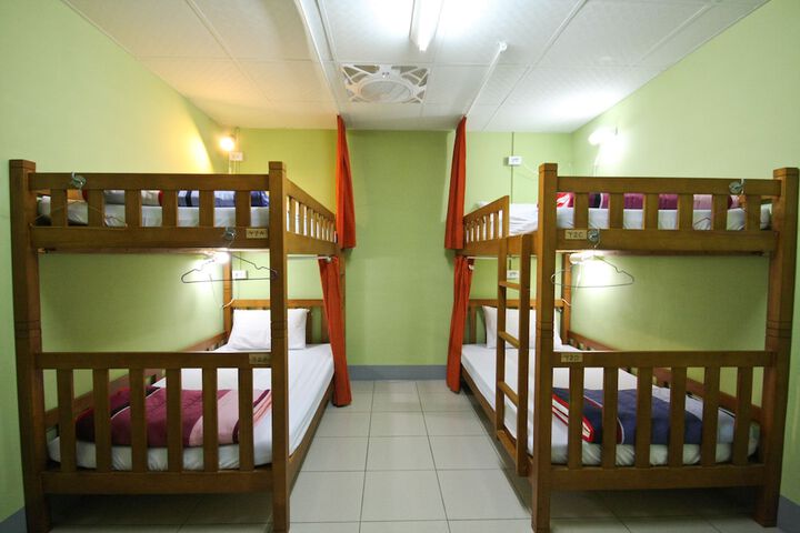 Room 10 of 43
