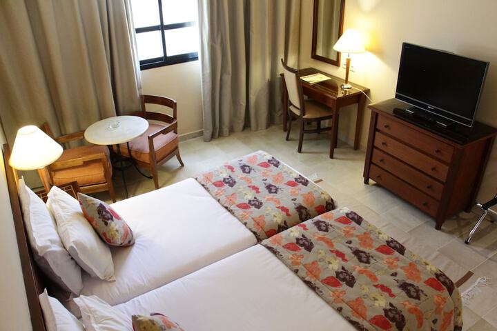 Room 19 of 46