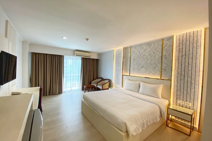 Room 18 of 59