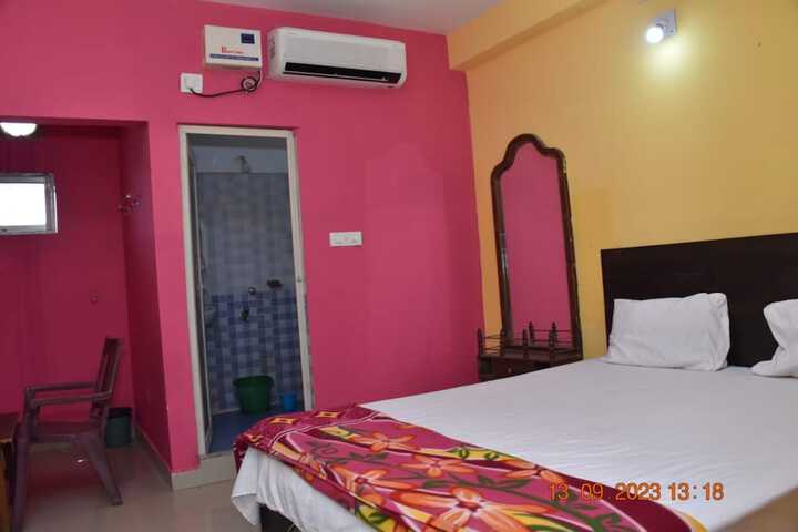 Room 3 of 21