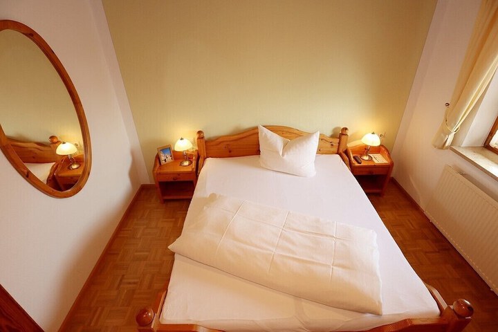 Room 20 of 95