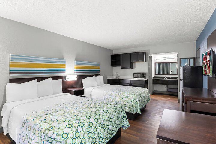 Studio 2 Double Beds (1 of 8)