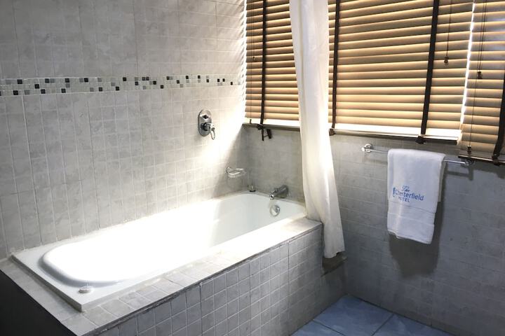 Room 14 of 22