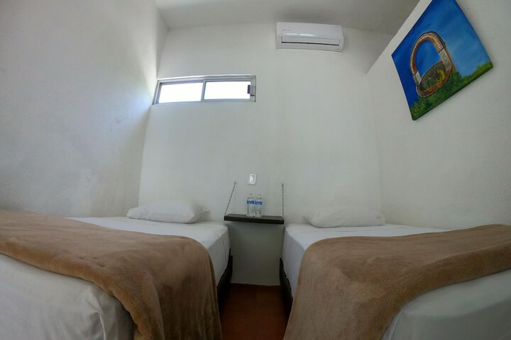 Room 22 of 106