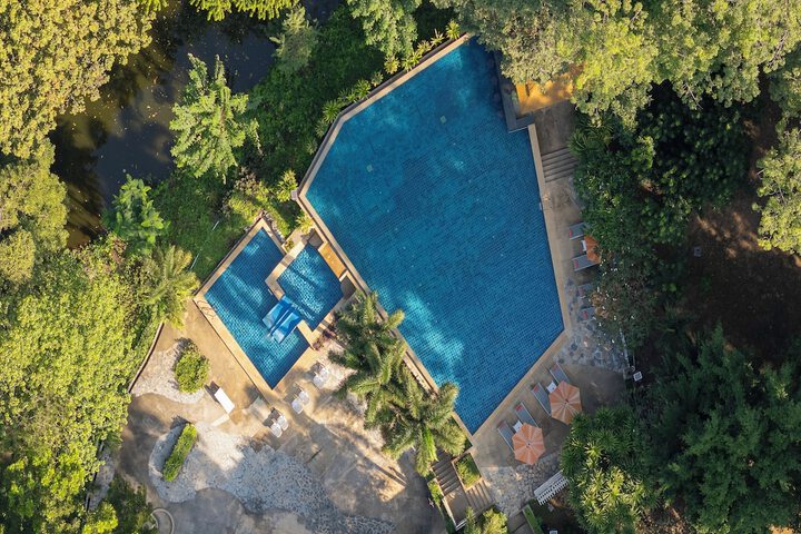 Pool 72 of 132