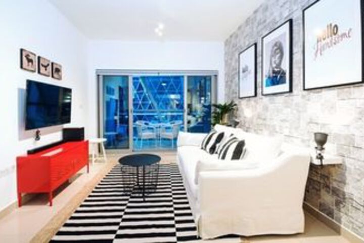 Room 14 of 16