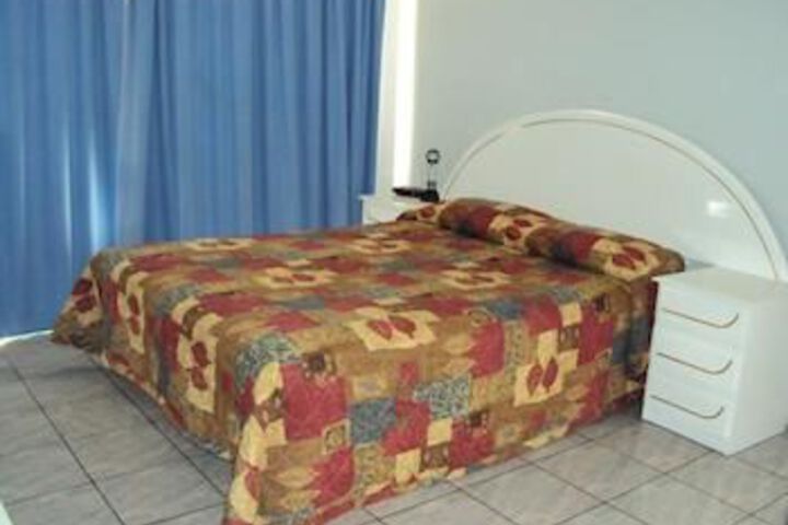 Room 17 of 32