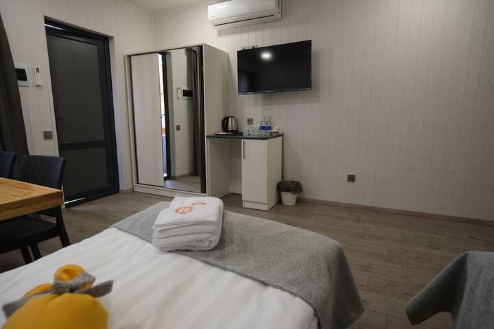 Room 46 of 94