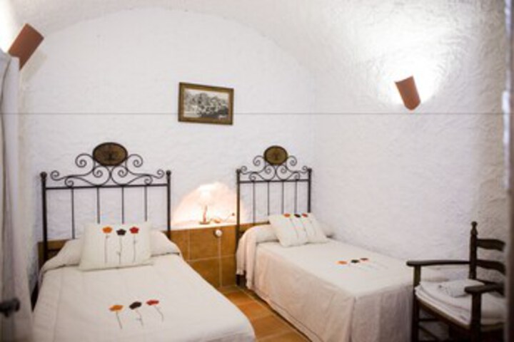 Room 22 of 27