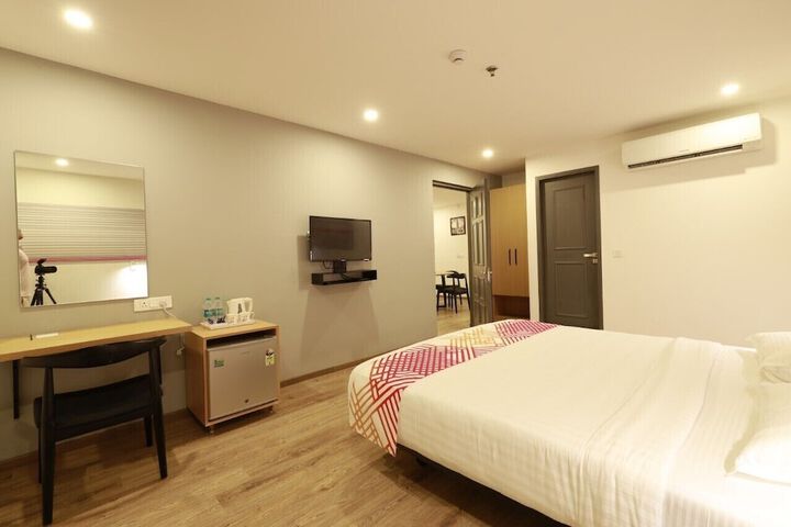 Room 42 of 61