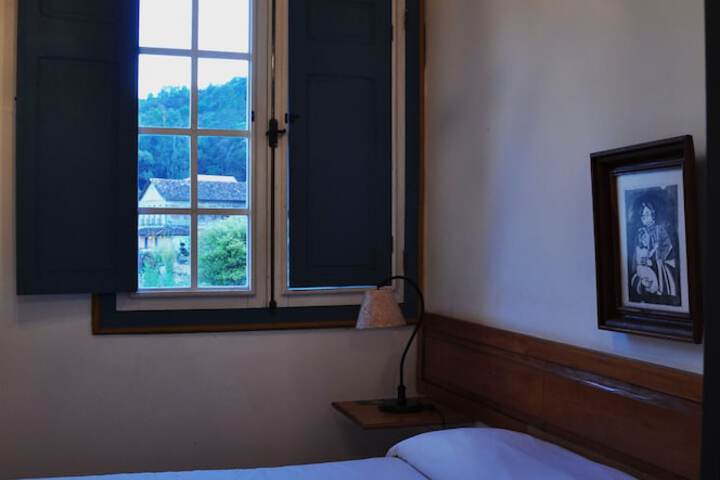 Room 38 of 106