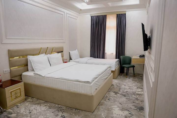 Room 18 of 35