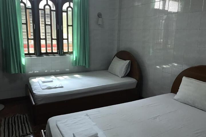 Room 3 of 6