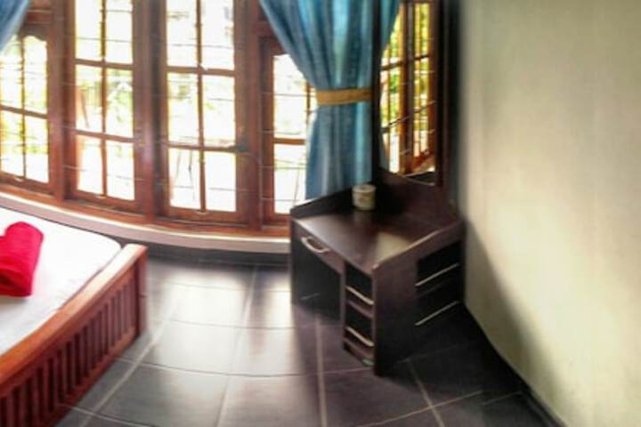 Room 7 of 29