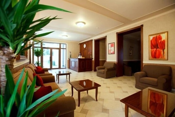 Hotel 2 of 52