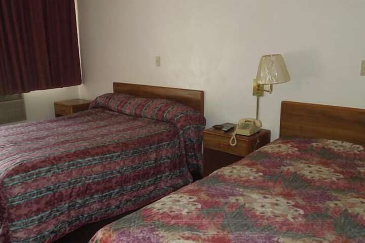 Room 10 of 30