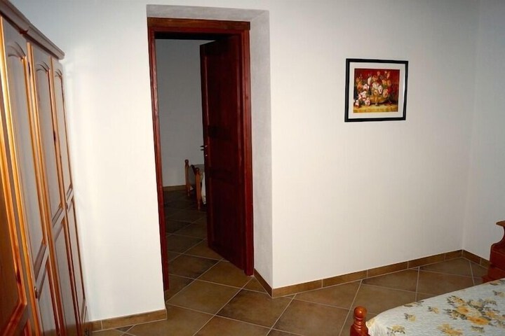 Room 25 of 64