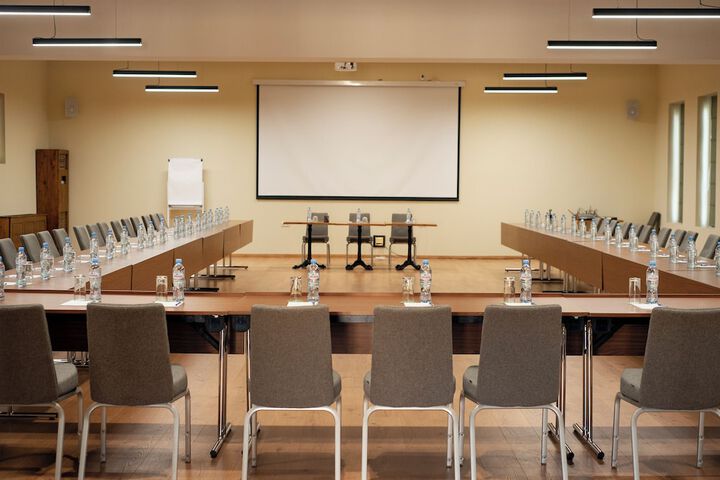 Business Center 228 of 269