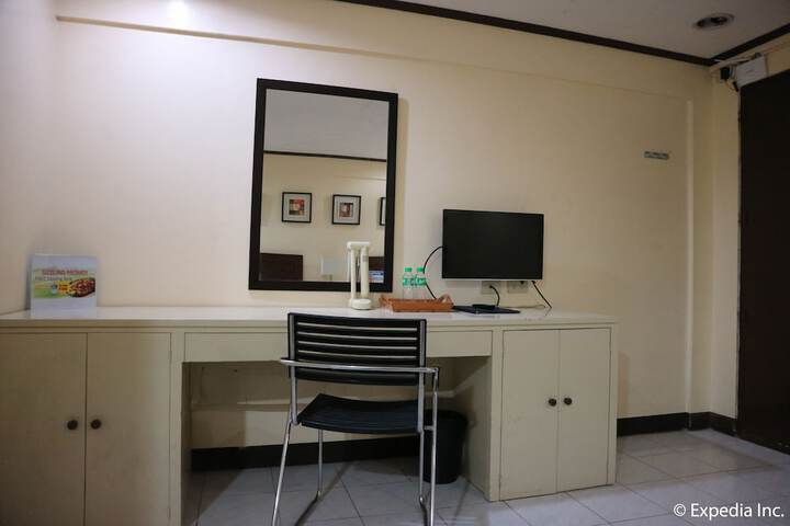 Room 13 of 43