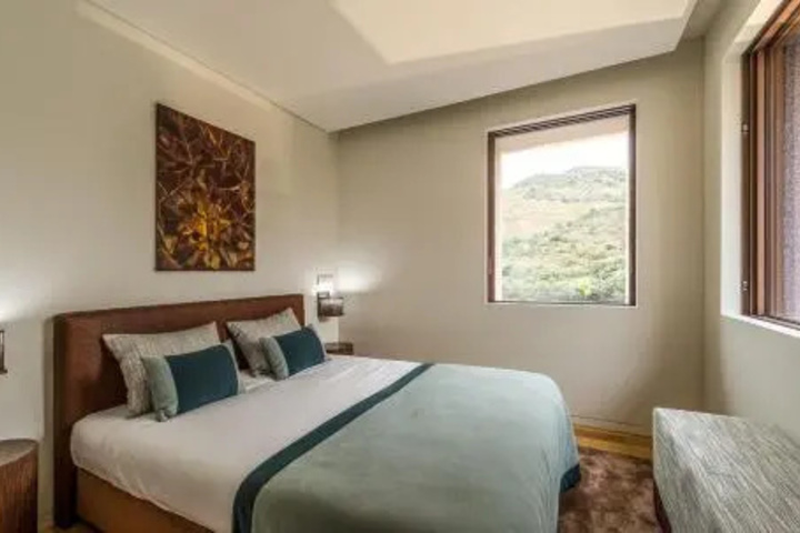 Room 3 of 7