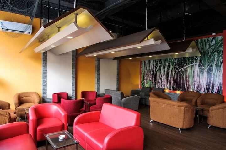 Entrance & Lobby
