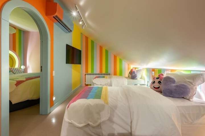 Room 42 of 75