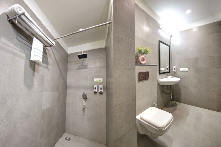 Room 20 of 28