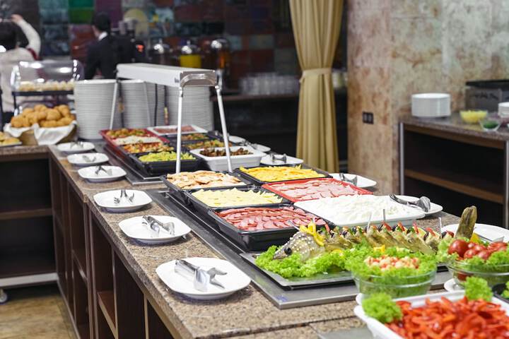 Dining 62 of 96