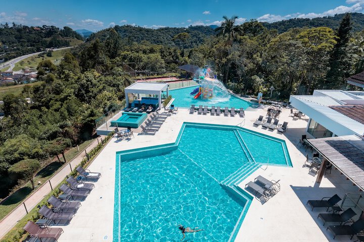 Pool 21 of 55
