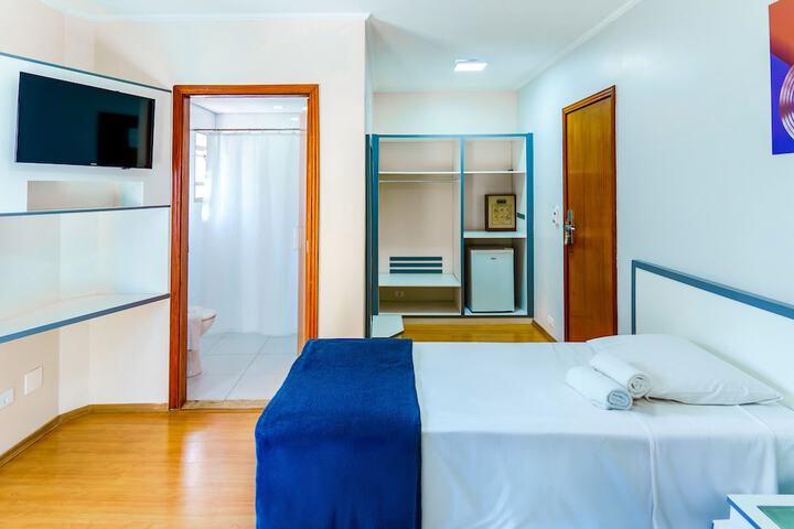 Room 17 of 61