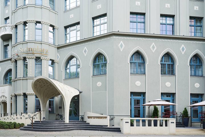 Hotel 68 of 71
