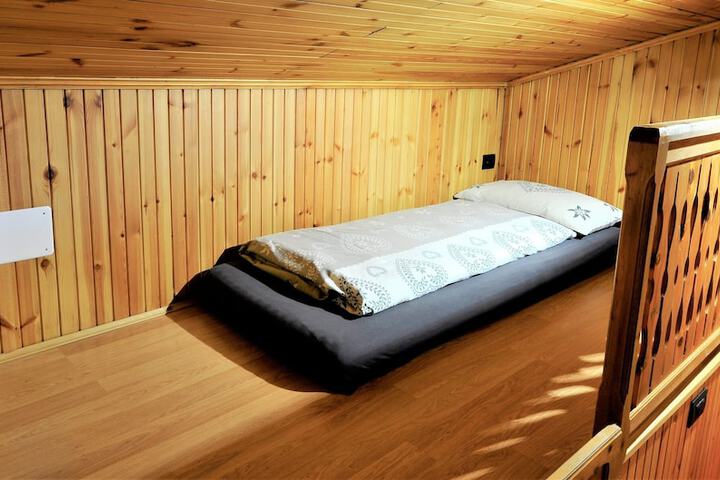 Room 4 of 57