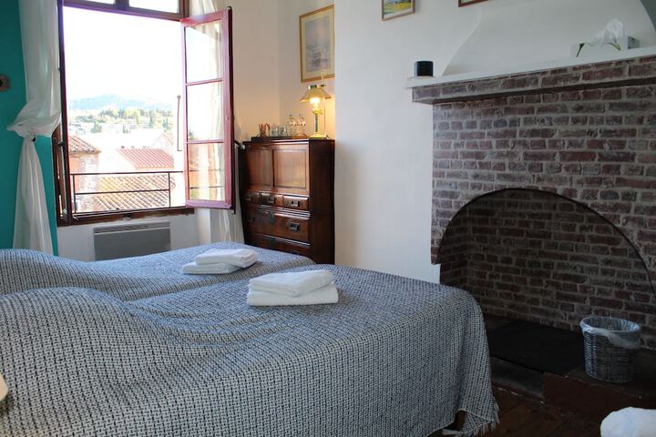 Room 7 of 43