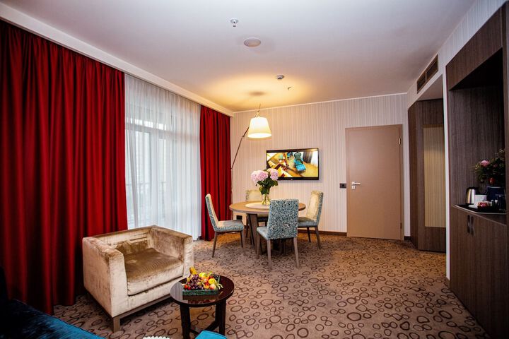 Room 23 of 57