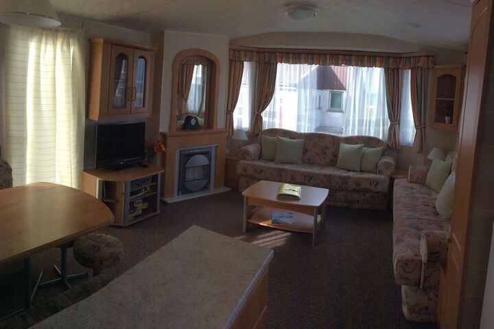 Room 10 of 27