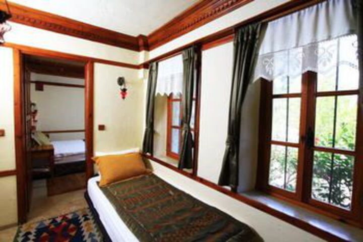 Room 44 of 78