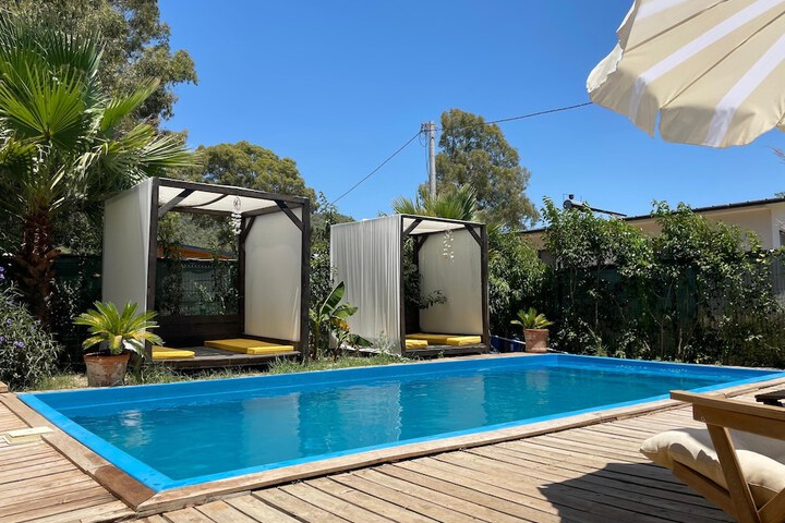 Pool 73 of 95
