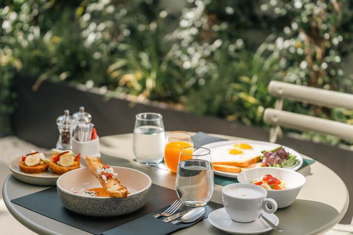 Breakfast/Coffee Service 61 of 76